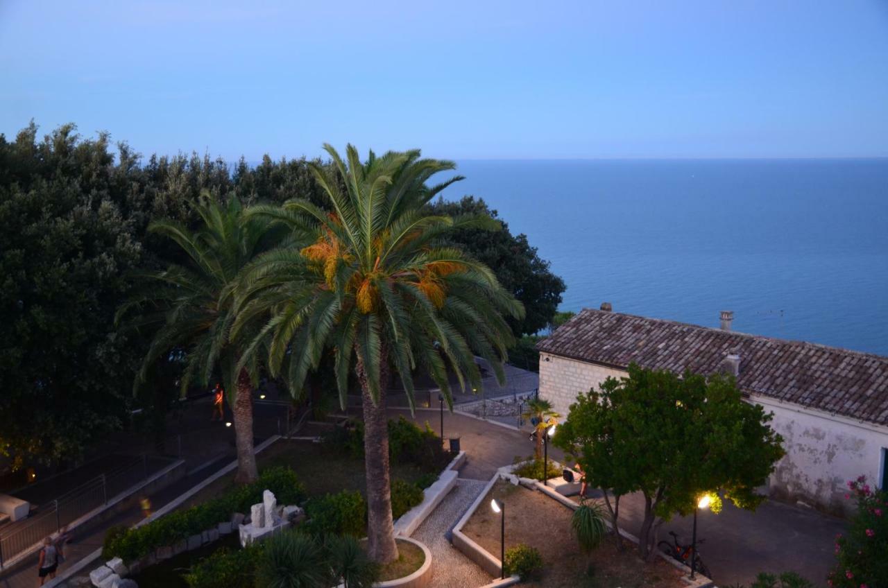 L'Orizzonte Relais Sirolo Hotel ภายนอก รูปภาพ