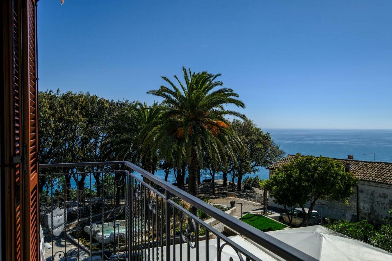 L'Orizzonte Relais Sirolo Hotel ภายนอก รูปภาพ